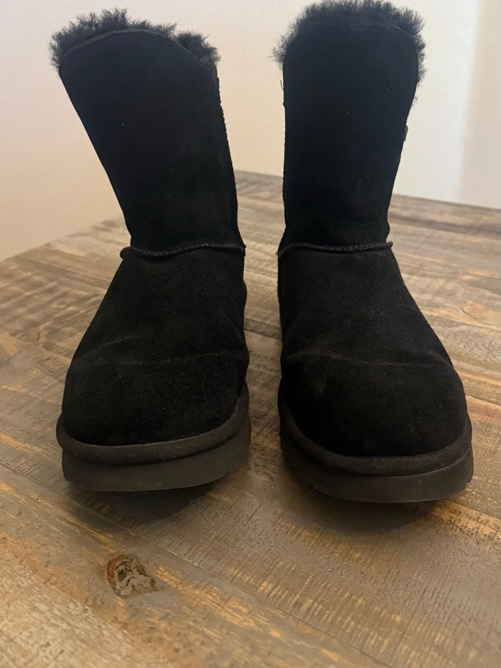UGG NWOT Constantine Black Suede Boots